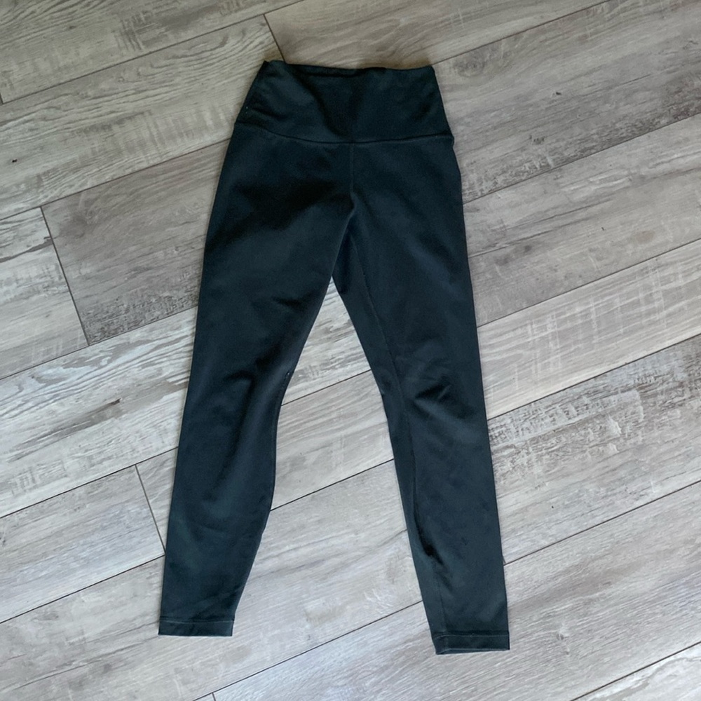 GREEN YOGALICIOUS LEGGINGS